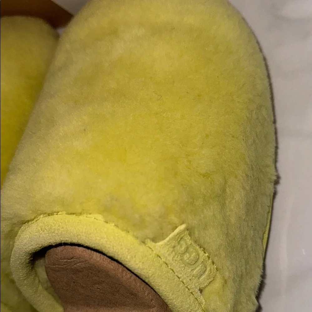 UGG Fluffy Yellow Slippers - Picture 10 of 13